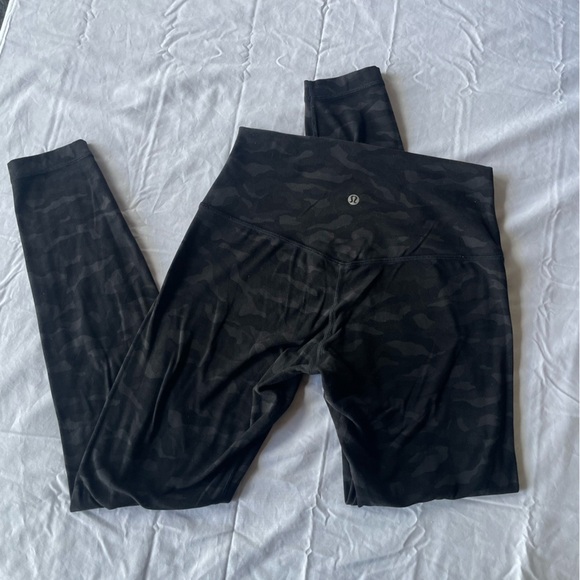 Lululemon Align Pant *Full Length 28"'
Sequoia Camo Print Deep Coal Black 6 - Picture 6 of 11